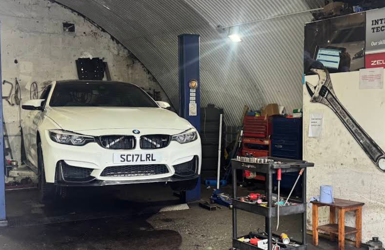 BMW M4 · Full Workshop Service